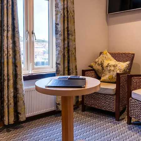 Nocleg ze śniadaniem Harrys Lounge