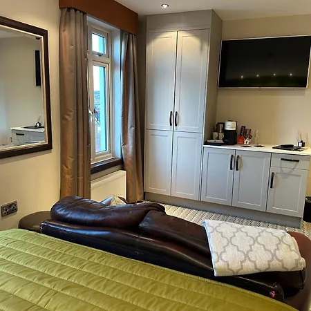 Bed & Breakfast Harrys Lounge 4*