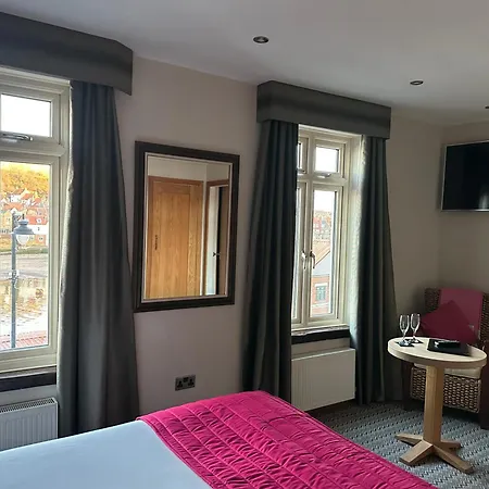 Harrys Lounge Bed & Breakfast