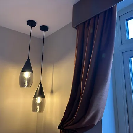 Harrys Lounge Bed & Breakfast Whitby