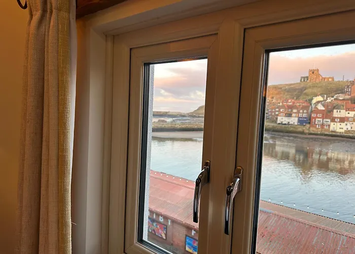 Harrys Bed & Breakfast 4*